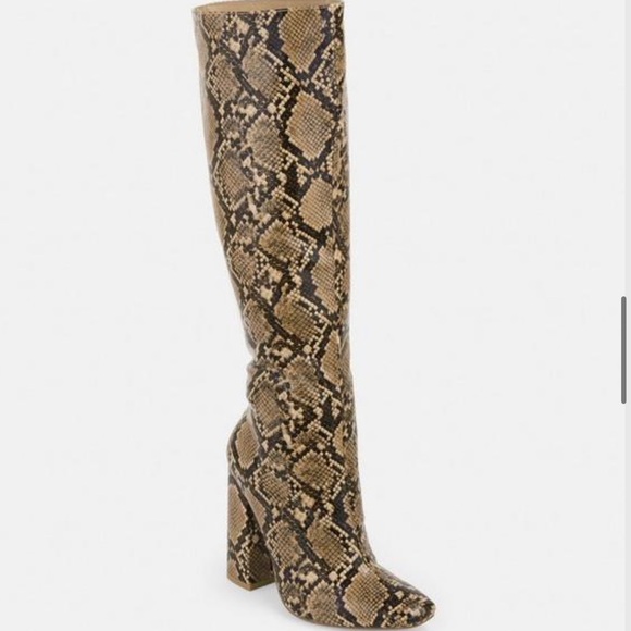 Missguided Beige Snake Print Calf Height Heeled Boots - Size 10 - Picture 3 of 4